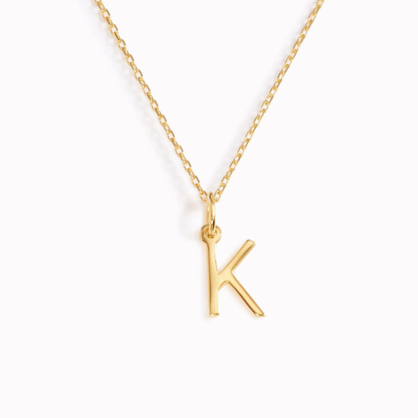 INITIAL-NECKLACE-GV-K_b73df225-756e-47c2-8b31-bb6577a674f8