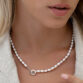 astrid-pearl-necklace-silver-model-1